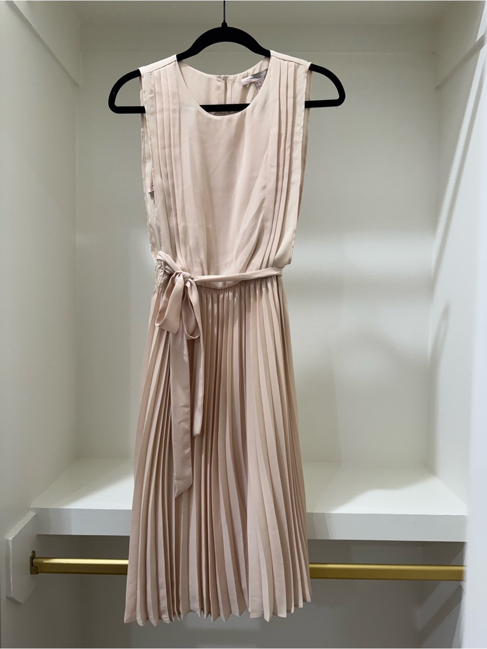 Forever 21 Pleated Midi Dress in Light Cream